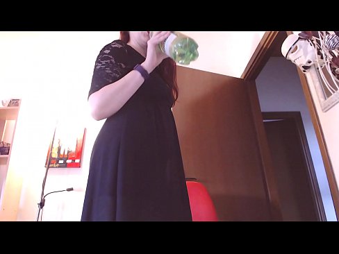 ❤️ En underdanig slave som elsker skitne og saftige truser blir tvunget til å onanere etter å ha sett denne videoen! ❤️❌ Analvideo hos oss ❌️