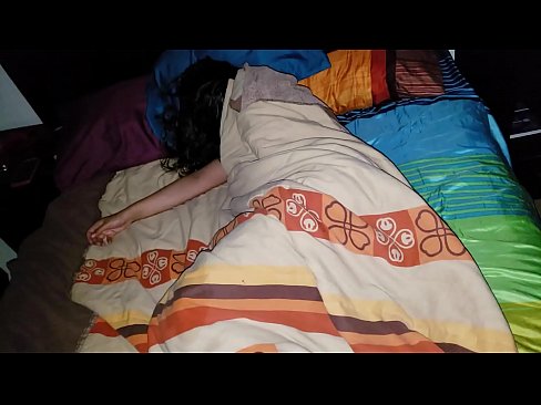 ❤️ Stesønn skjelter ut sin unge stemor mens hun sover. ❤️❌ Analvideo hos oss ❌️